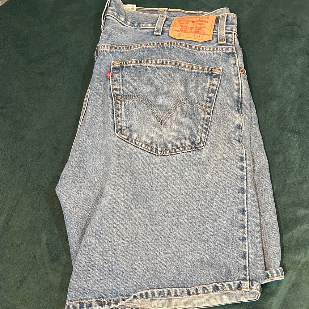 Levi's 550 Men's Relaxed Fit Denim‎ Jeans Shorts Size 38